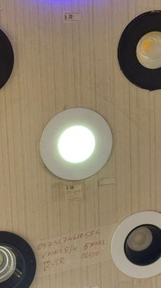 صورة ليد داخلي ابيض ديكور 